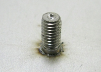 スタッドボルト